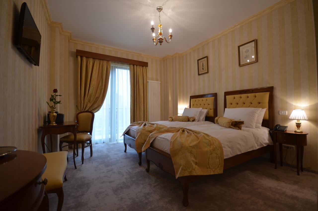 The Arlington Boutique Hotel Craiova Zimmer foto